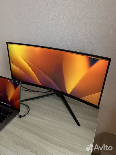 Игровой монитор MSI Optix MAG301CR2