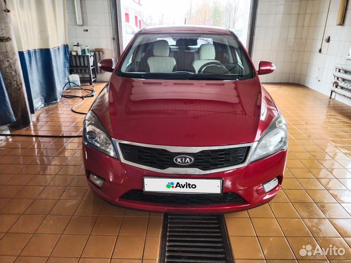 Kia Ceed 1.6 AT, 2011, 243 000 км