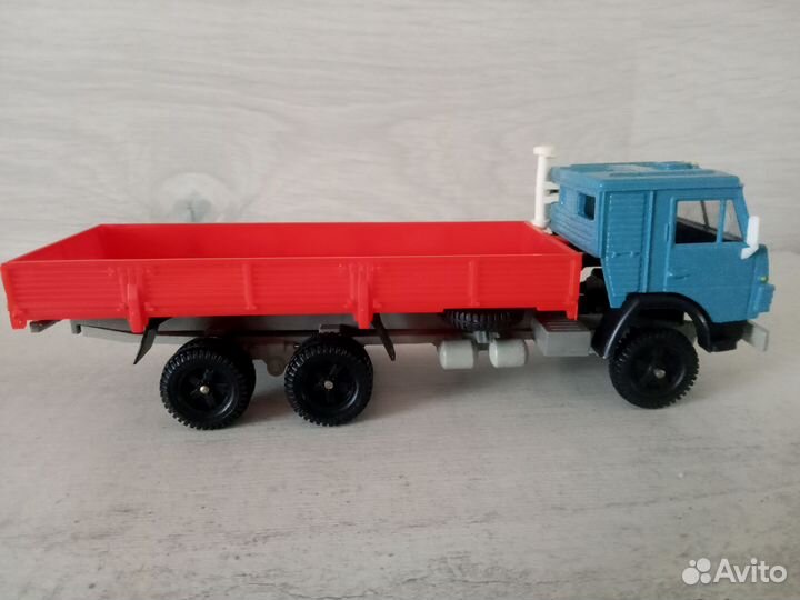 Камаз 53212 серая рама на раме 