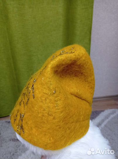 Шапка женская из валяной шерсти