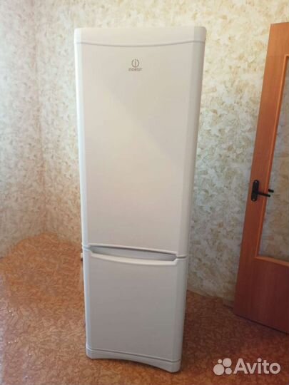 Холодильник бу indesit b18.025