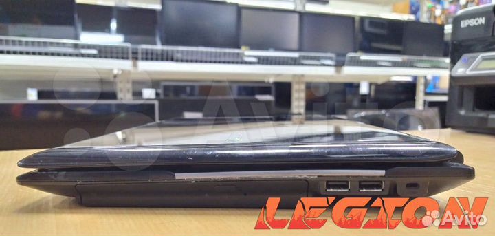 Lenovo Y560p/i5 2410/AMD5000/500GB/4GB/15.6