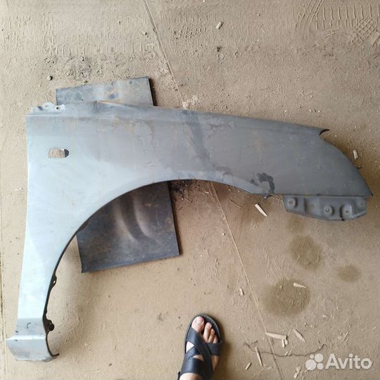 Крыло правое Toyota Premio