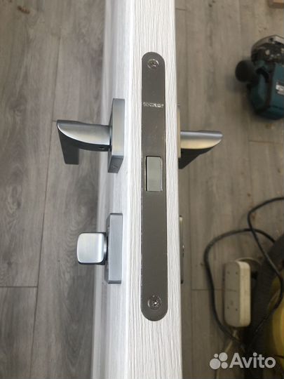 Установка межкомнатных Дверей