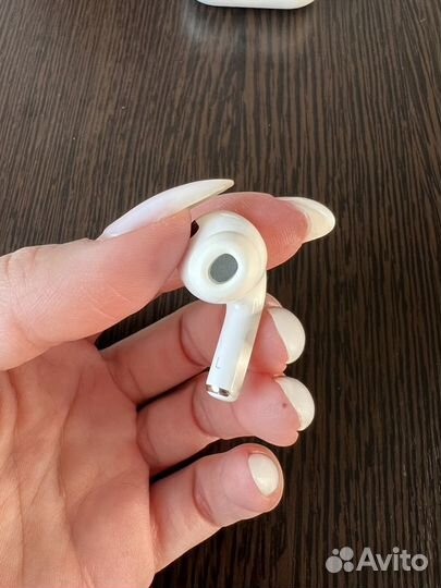 Наушники apple airpods pro левый