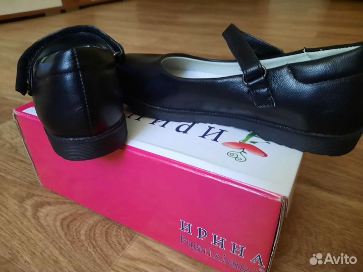 Туфли новые для девочки