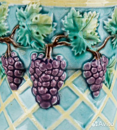 Кувшин «Басни Крылова. Лиса и виноград ». Россия