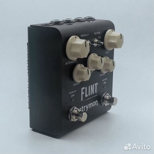 Ревербератор с тремоло Strymon Flint