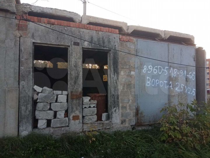 Гараж, > 30 м²