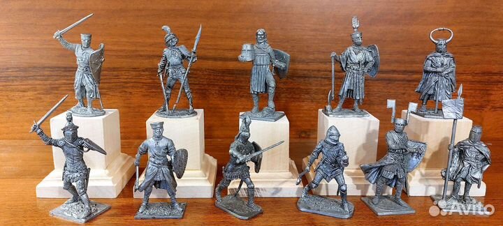 Оловянная миниатюра 54 мм. рыцари. Солдатики метал