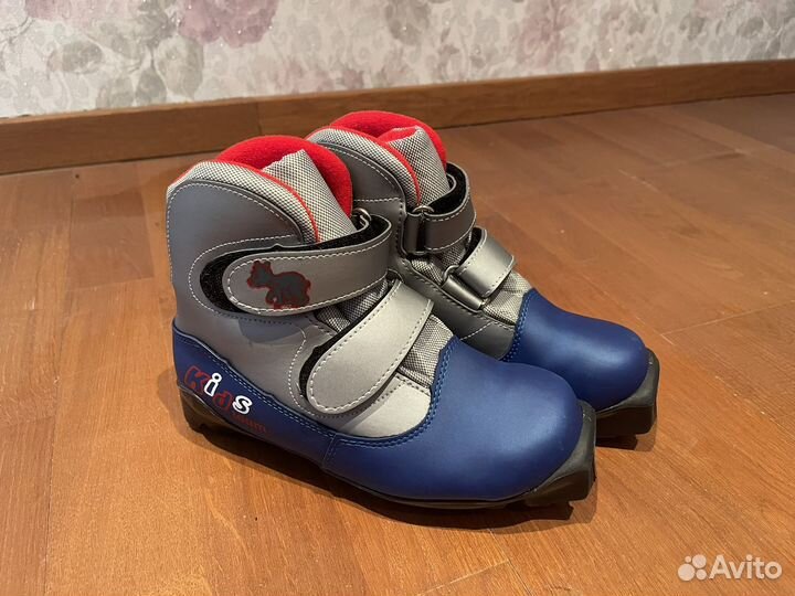 Лыжные ботинки