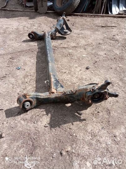 Задняя балка