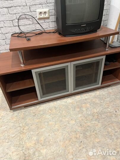 Тумба под телевизор