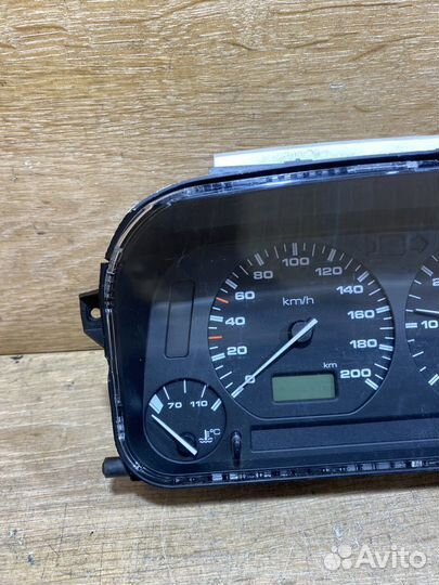 Панель приборов Volkswagen Polo 3 бензин 112990