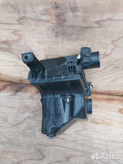 Корпус воздушногo фильтра Toyota Prius 3 ZVW30