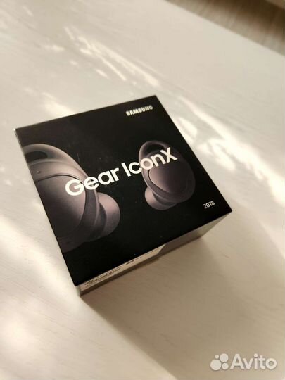 Беспроводные наушники samsung Gear iconx