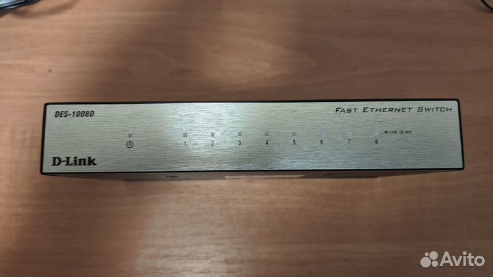 Коммутатор неуправляемый d-link des-1008d