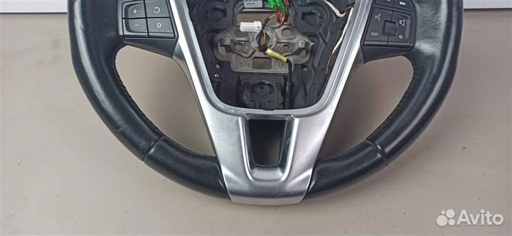 Рулевое колесо,руль volvo V60 cross country