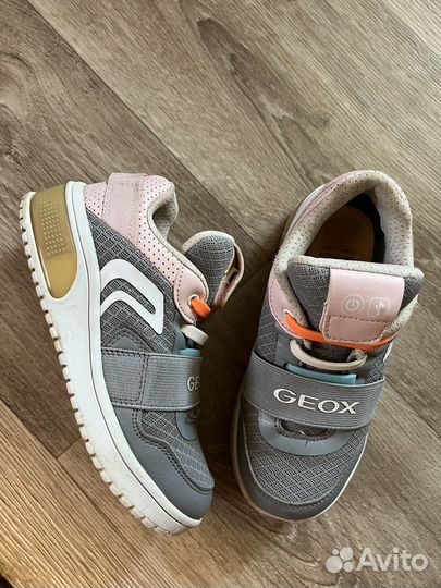 Кроссовки для девочки Geox 31