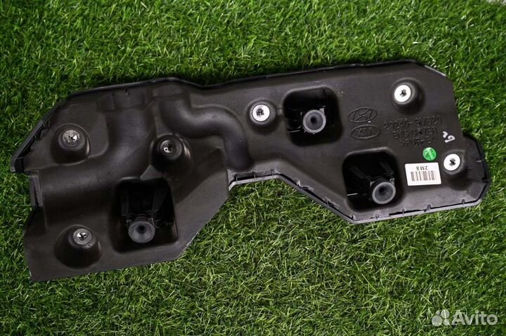 Декоративная крышка двигателя Hyundai Hyundai