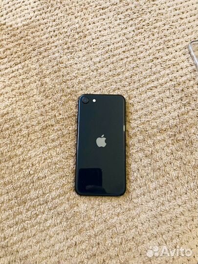 iPhone SE (2020), 128 ГБ