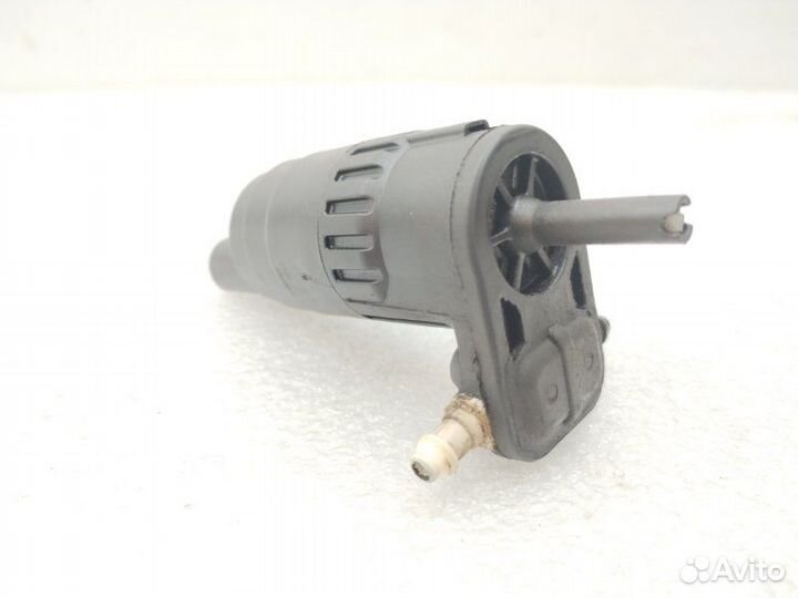 Насос омывателя Volkswagen Tiguan 1 2.0 TSI 2012