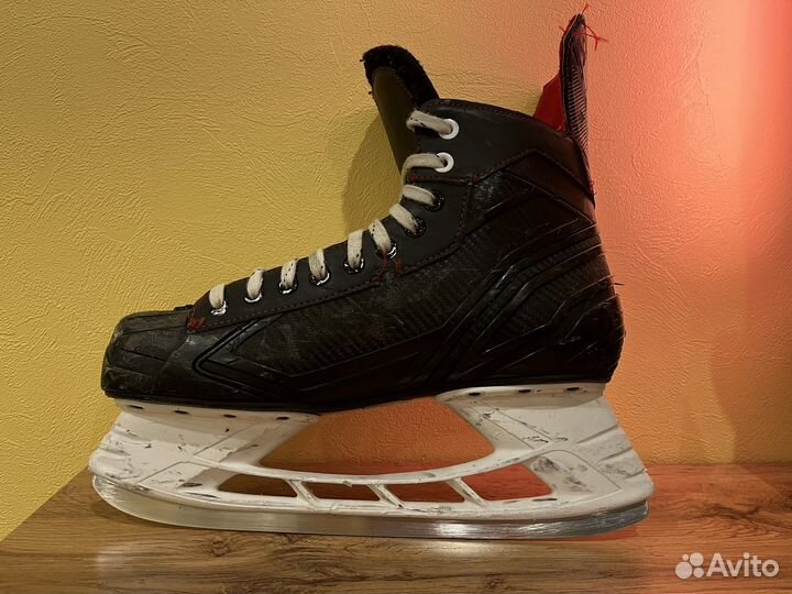 Коньки хоккейные 47 размер Bauer