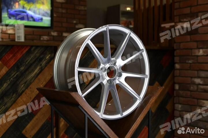 Литой диск в стиле vossen R16 5x114.3