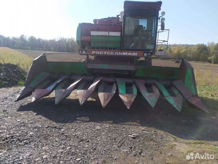 Комбайн Ростсельмаш Дон 1500, 1993