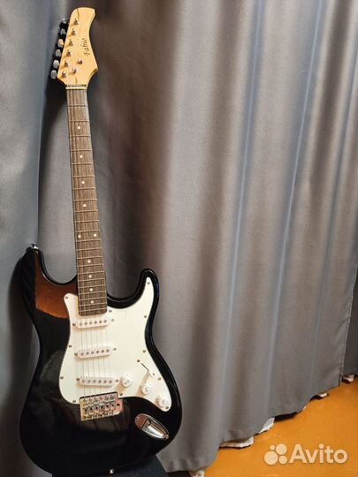 Электрогитара Fabio (страдакастер)