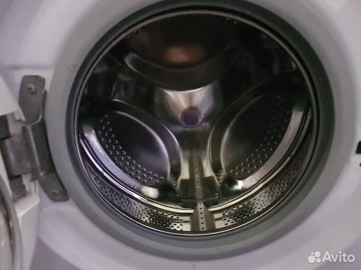 Стиральная машинка Indesit на запчасти