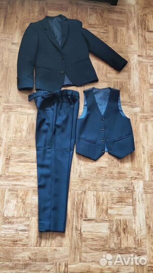 Школьная форма для первоклассника