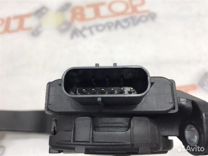 Педаль газа Audi Q5 (8R) 2008-2012