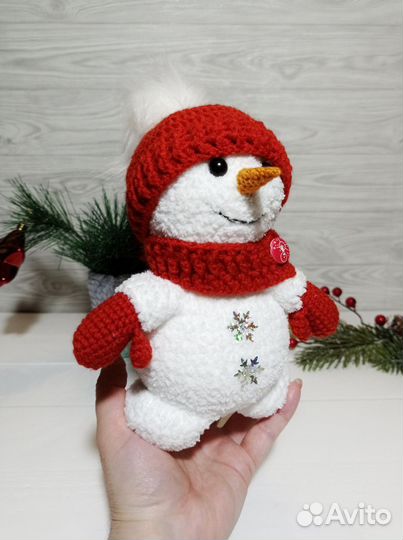 Снеговик плюшевый