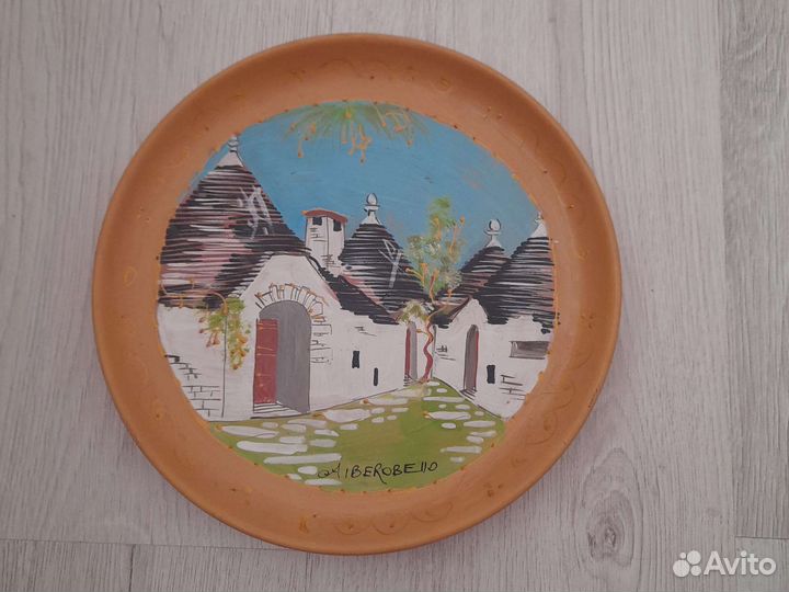 Настенная тарелка сувенирная