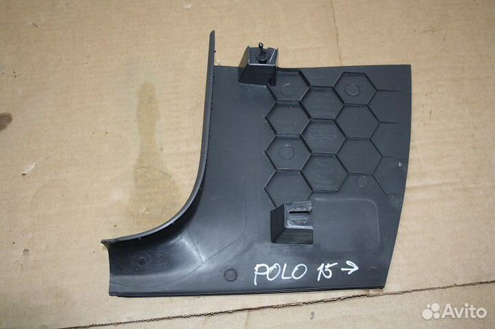 Обшивка стойки (передняя R) Volkswagen polo (SED)