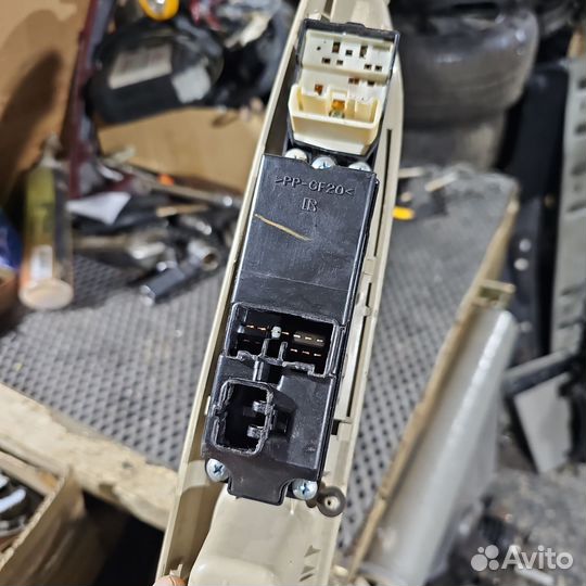 Блок управления стеклоподъемников для Mazda 6 GG