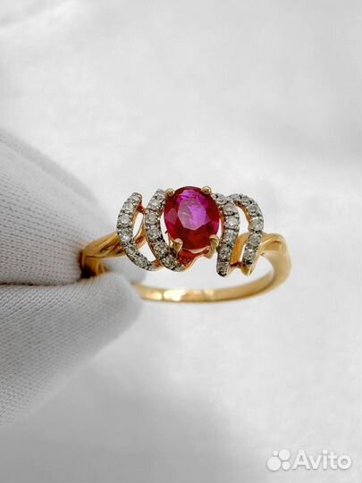 Новое золотое кольцо с рубином 585 проба 1.89 гр