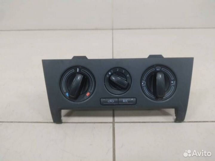 Блок управления отопителем Skoda Rapid 2012-2020