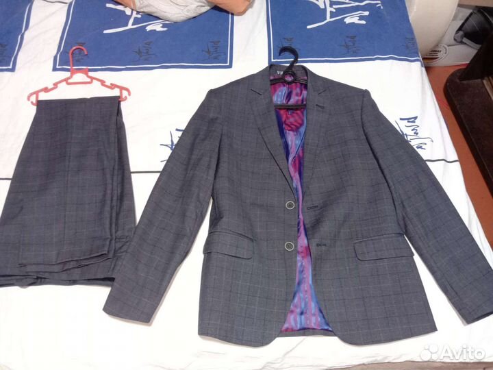 Школьный костюм