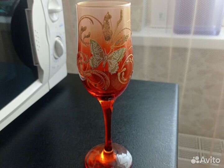 Хрустальные фужеры и рюмки