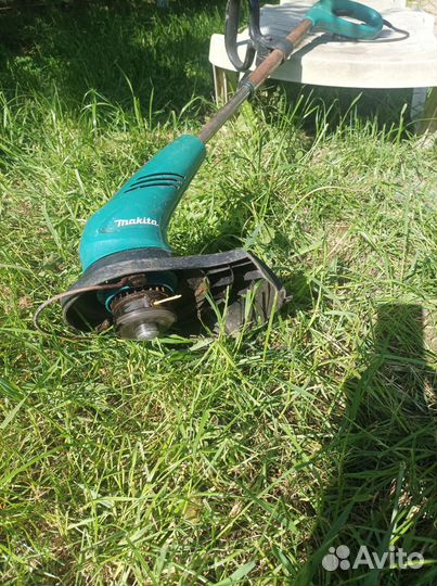 Триммер электрический makita