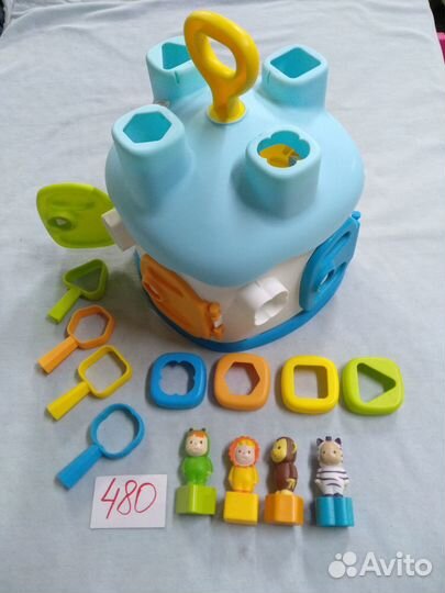 Игрушки разные много