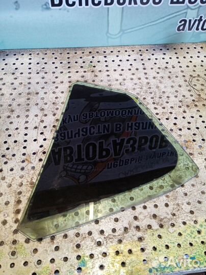 Стекло глухое заднее правое Kia Optima 3