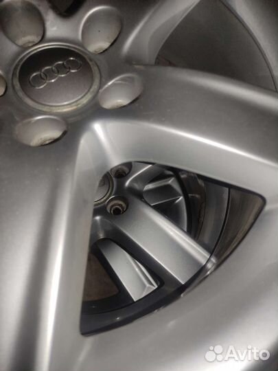 Комплект Nokian Hakka8 SUV 235/65 17 Ауди Q5