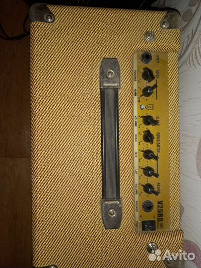 Гитарный комбоусилитель 25v