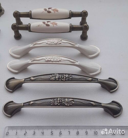 Ручки мебельные в ассортименте