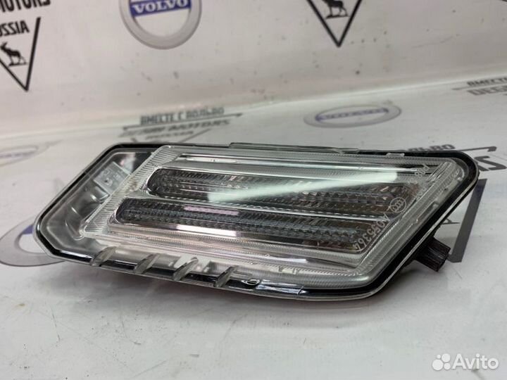 Фонарь габаритный дхо правый оригинал Volvo XC60
