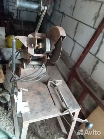 Отрезной станок по металлу