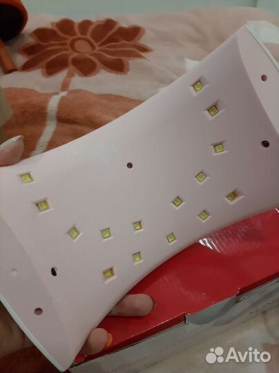 UV-LED лампа для ногтей